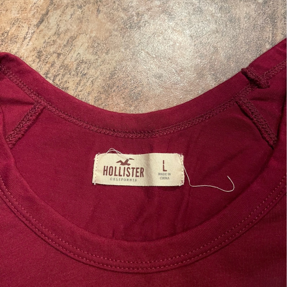 Hollister long sleeve graphic tee - Picture 3 of 3